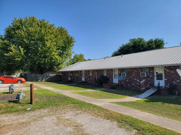 715 N 11th St, Collinsville, OK 74021