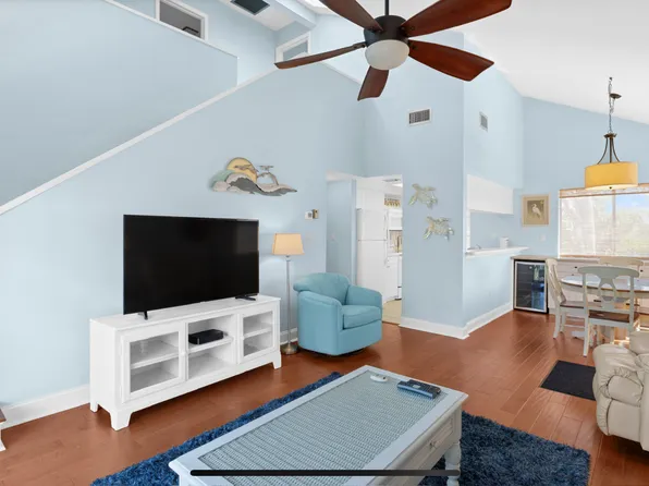 966 Greenwood Ct S, Sanibel, FL 33957