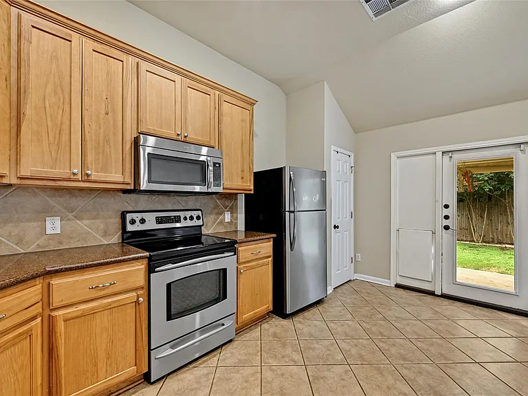 2717 Granite Creek Dr — Photo 12