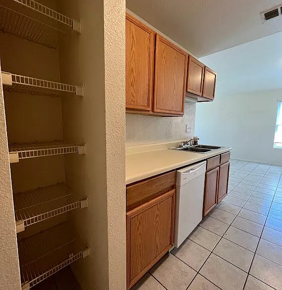 1210 Chaparral St #13B — Photo 13