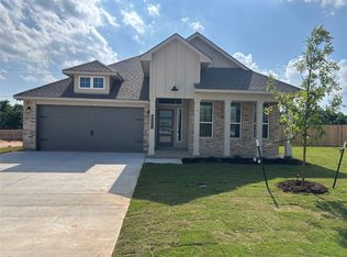 8024 Candy Ln, Waco, TX 76708