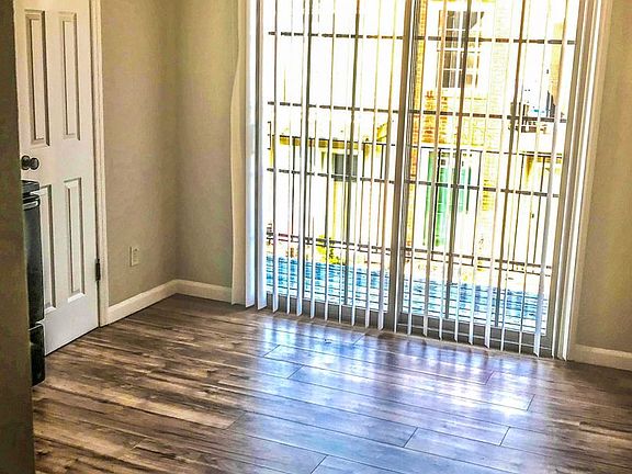 3rd image of 10064 Squire Meadows Dr APT 8