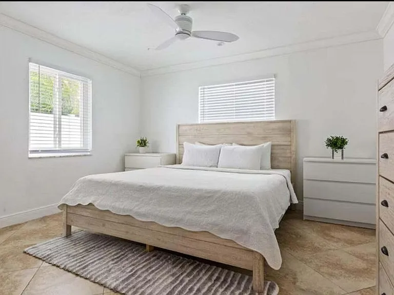337 Balsam St — Photo 11