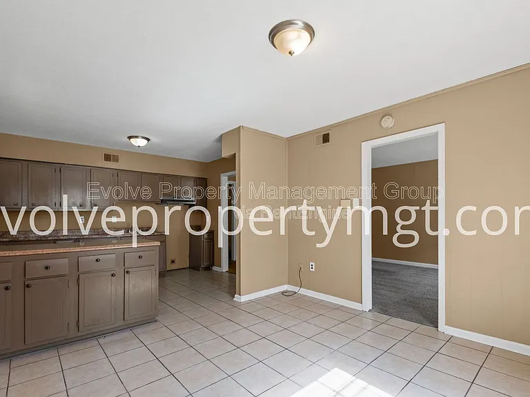 3771 Ironwood Dr — Photo 7