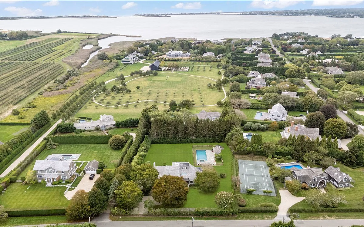 New South Of Highway Water Mill Retreat (Us Open Opportunity) — Photo 1