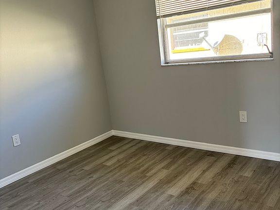4th image of 4939 Hazner St