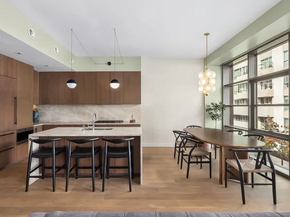 138 North Tenth Street image 5 of 14