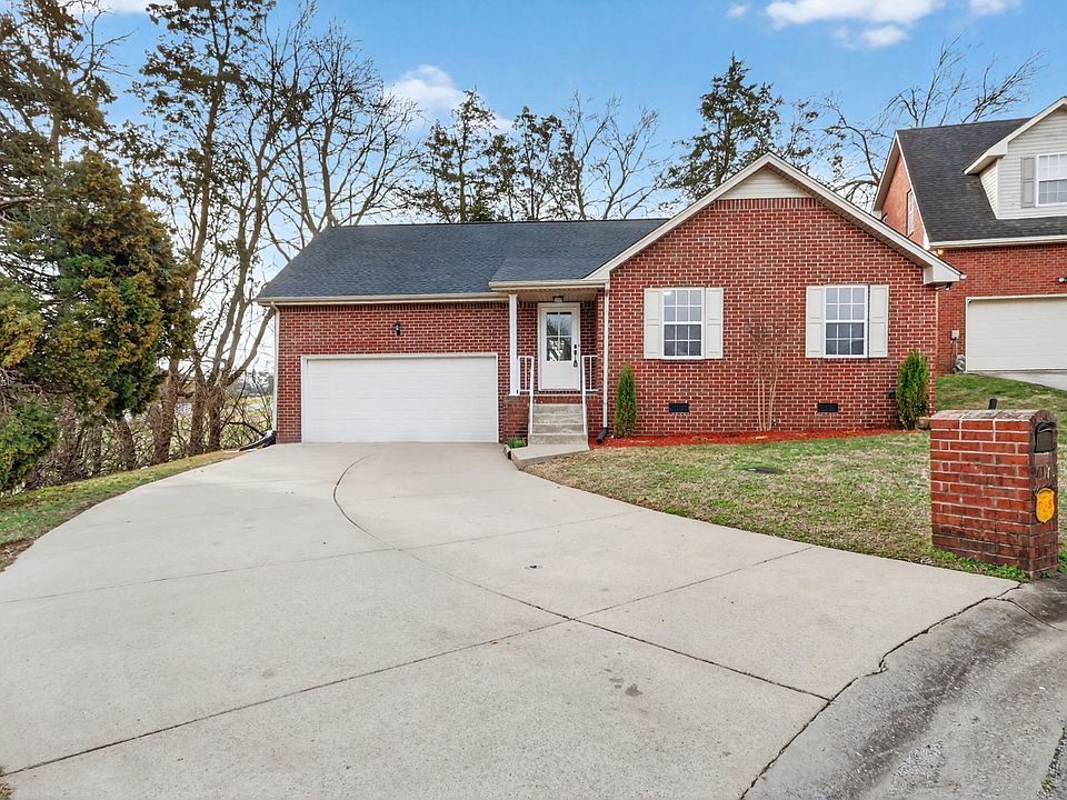 1st image of 417 Hickory Chase Dr