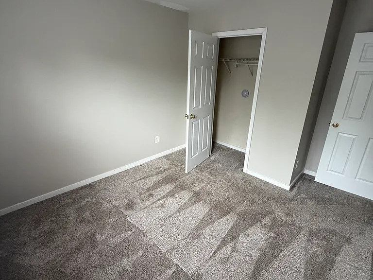 8635 Millstream Dr — Photo 30
