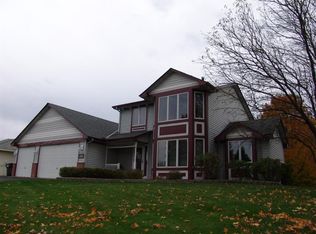 9130 Woodhall Xing N, Brooklyn Park, MN 55443