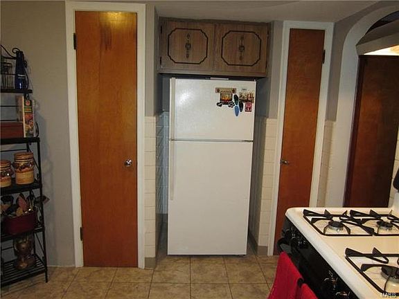 4th image of 3981-3983 Wilmington Ave