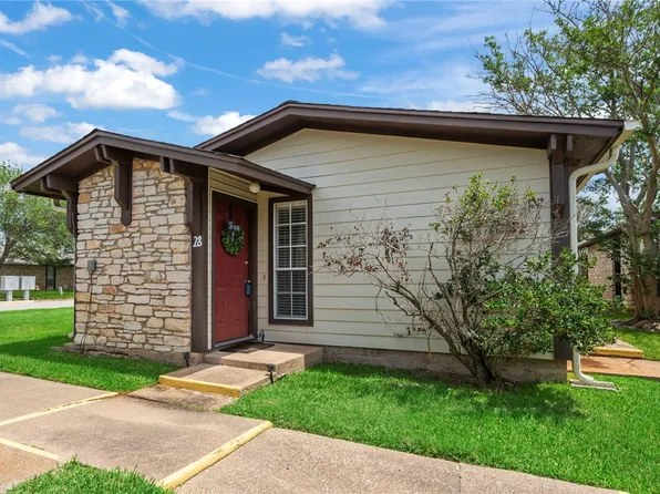 2100 Windsor Dr APT 28, Bryan, TX 77802