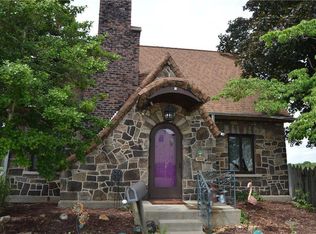 1098 Burtner Rd, Natrona Heights, PA 15065