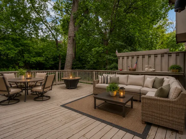 10250 Berkshire Rd, Bloomington, MN 55437