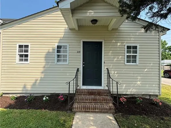 219 Gale Ave, Chesapeake, VA 23323