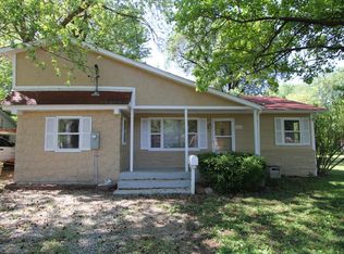 3010 W Latoka St, Springfield, MO 65807