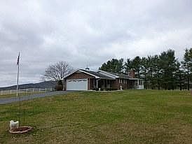 2nd image of 810 Hidden Valley Dr
