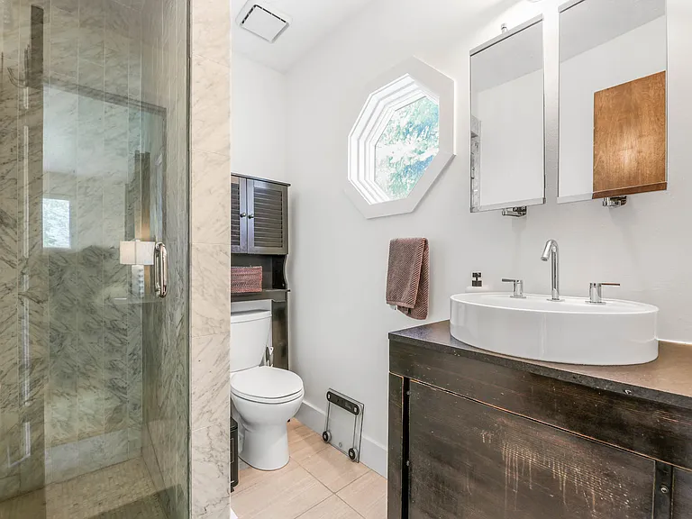 4445 Hidden Cove Rd — Photo 29