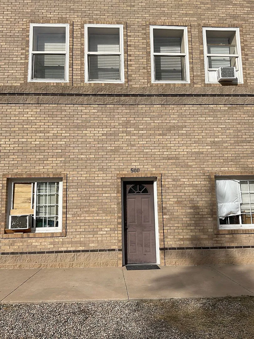 434 - 502 W Main St — Photo 1