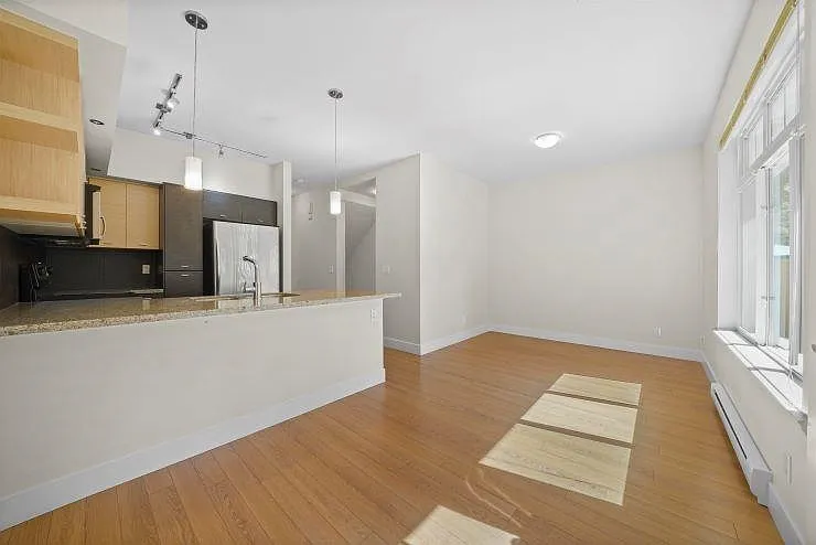 6299 144th St #31 — Photo 3