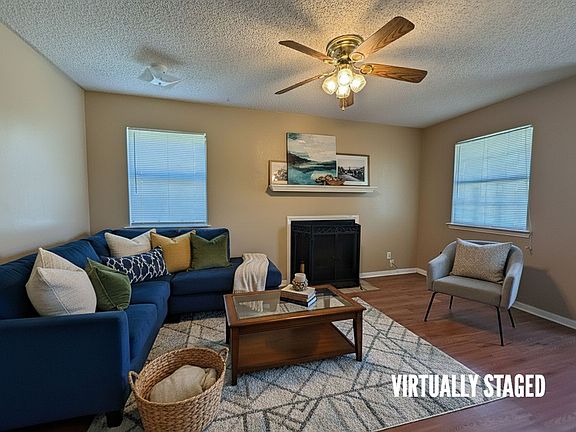 3rd image of 4808 Rainbow Cir APT 4