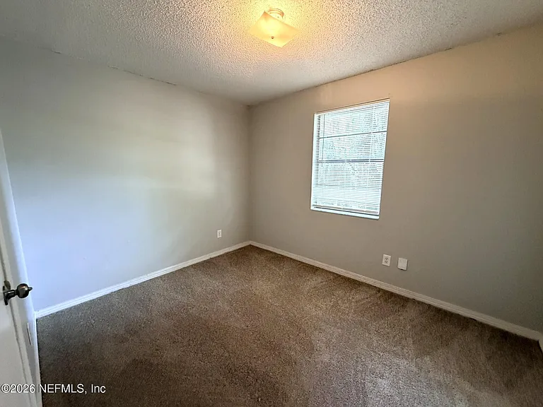 460 Bentwood Ln #C — Photo 11