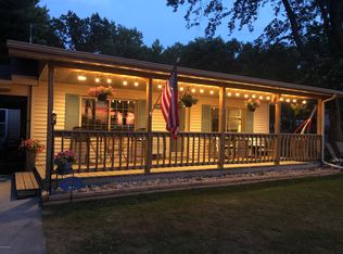 107 Houghton View Dr, Prudenville, MI 48651