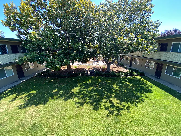 Maude Gardens — Photo 14