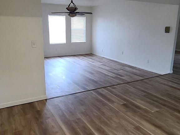 3rd image of 2210 E GRANITE Circle