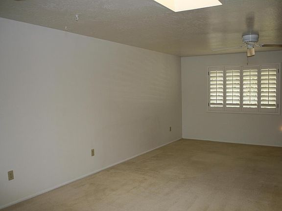 5th image of 3838 E Willow Ave