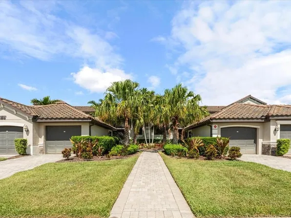 5557 Palmer Cir Unit 202, Bradenton, FL 34211