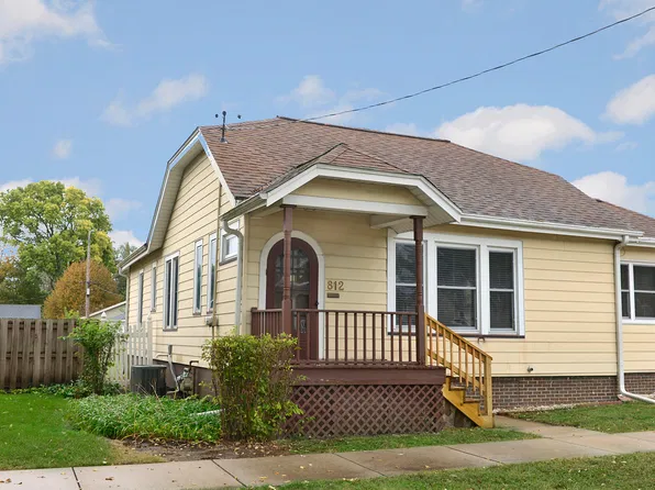 812 Poplar St, Ottawa, IL 61350