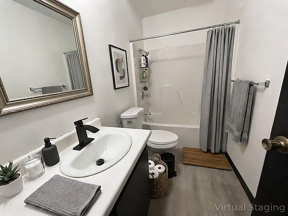 4th image of 1105 Bird Rd #1