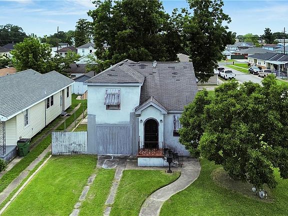 5th image of 802 Avenue B
