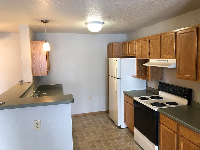 Fond du Lac- Primrose Apartments — Photo 14