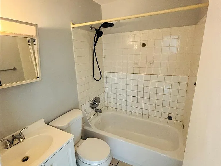 820 W Susquehanna St #6 — Photo 5