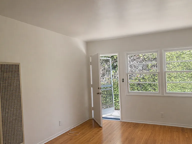 1309 Manhattan Beach Blvd #2 — Photo 4
