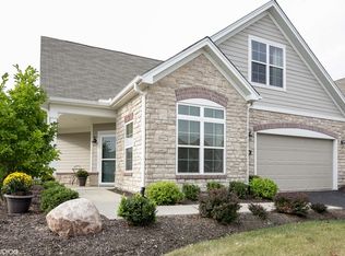 622 Handel Ln, Woodstock, IL 60098