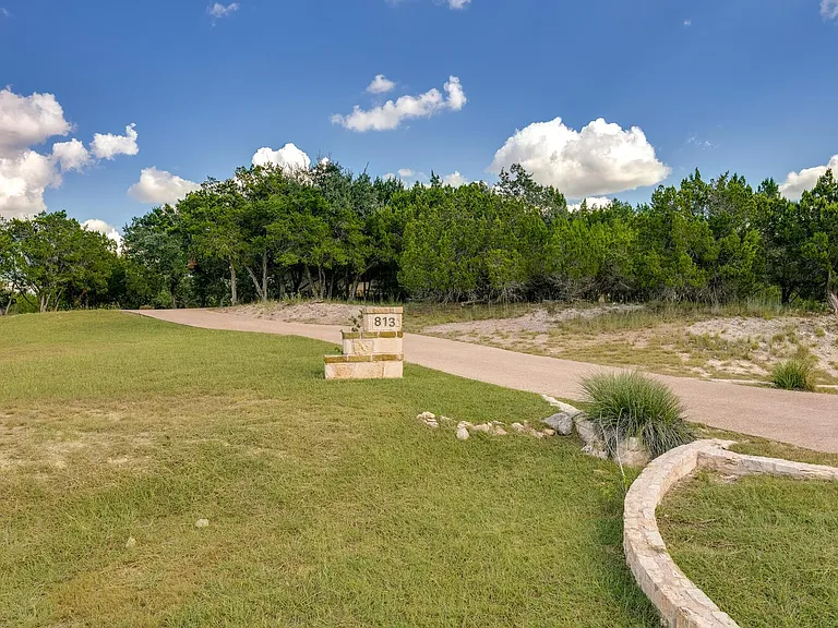 813 Moonlight Bay Dr — Photo 30