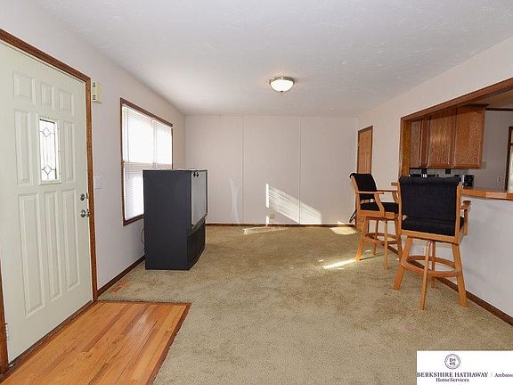 3rd image of 7406 Lillian Ave