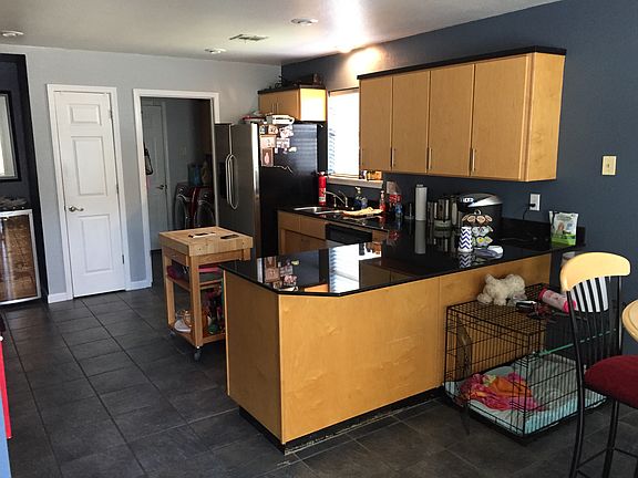 4th image of 1103 N Quail Ter