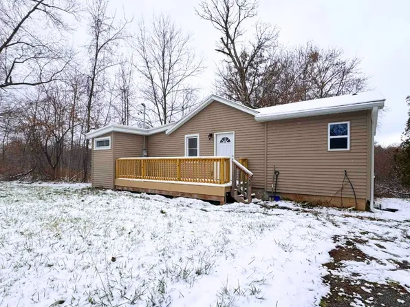 556 Armstrong St, Mumford, NY 14511