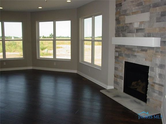 5th image of 3807 Windward Dr