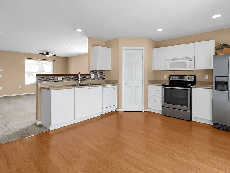 6479 Crab Apple Dr — Photo 11