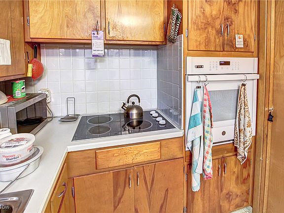 5th image of 5051 W 220th St