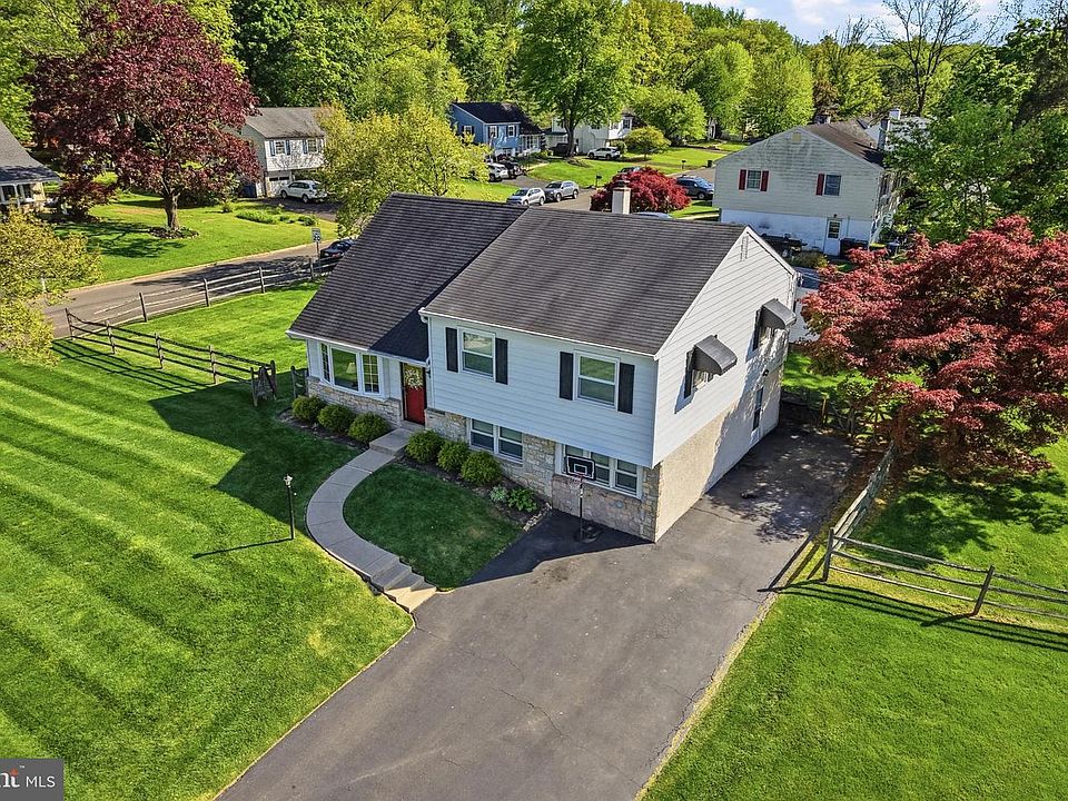 1st image of 122 Dolly Ln