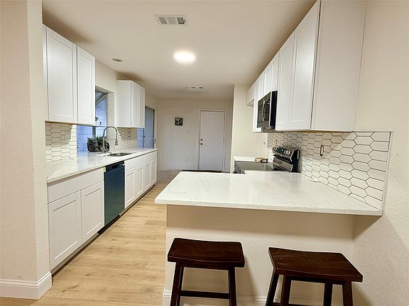 5th image of 4243 Timberglen Rd