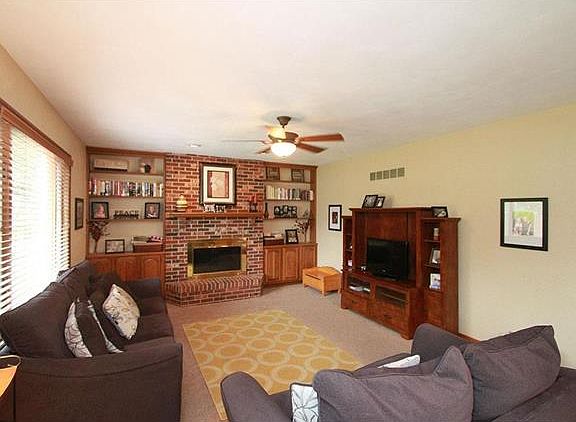 4th image of 6 Greenfield Dr