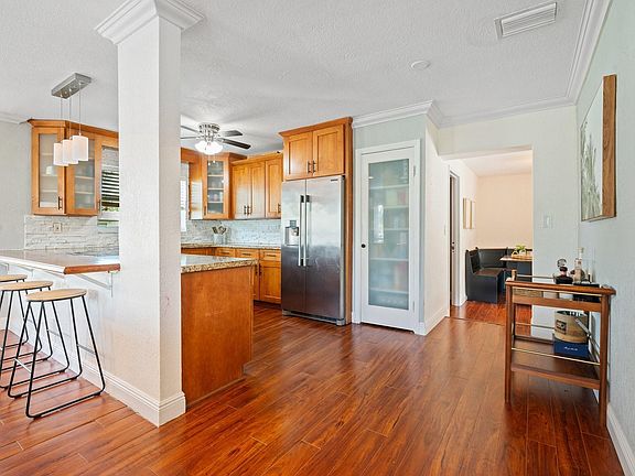 5th image of 4270 NW 9th Court