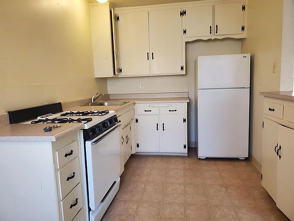 3rd image of 2743 2nd Ave APT 1